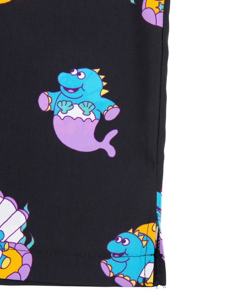 PUNYUS(プニュズ)の「DINO総柄オープンカラーシャツ(シャツ/ブラウス・レディース・ブラック/ライトパープル/グリーン・1/2/4/3)」の6枚目の写真