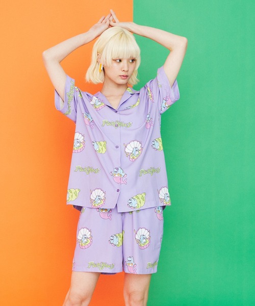 PUNYUS(プニュズ)の「DINO総柄オープンカラーシャツ(シャツ/ブラウス・レディース・ブラック/ライトパープル/グリーン・1/2/4/3)」の12枚目の写真