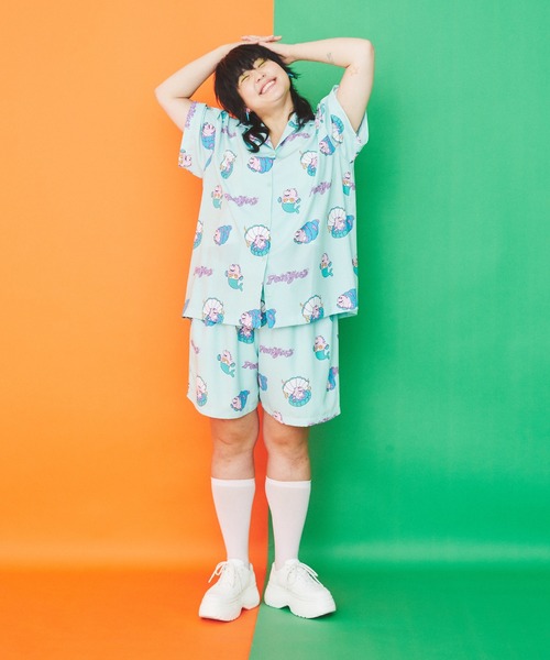 PUNYUS(プニュズ)の「DINO総柄オープンカラーシャツ(シャツ/ブラウス・レディース・ブラック/ライトパープル/グリーン・1/2/4/3)」の16枚目の写真