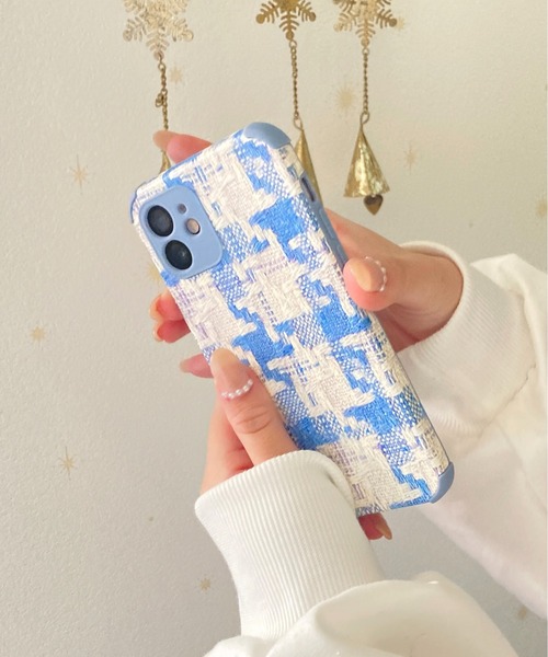 tolene(トレネ)の「ツィード ニットプリント スマホカバー iPhoneケース ( 7 / 8 / SE2 / 11 / 11Pro / 11Pro max / 12 / 12pro / 12pro max / 12mini / 13 /13pro / 13promax)(スマホケース/カバー・レディース・オフホワイト/ブルー・K/F/A/C/E/H/J/D/B/G/I)」の7枚目の写真