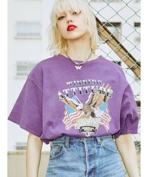 jouetie（ジュエティ）の「EAGLEロゴ BIG Tシャツ（Tシャツ/カットソー・レディース・オフホワイト/ブラック/パープル・MEDIUM）」の3枚目の写真