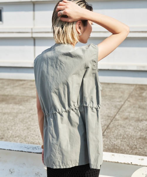 Auntie Rosa Holiday(アンティローザホリデー)の「ノーカラーミリタリーベスト(ベスト・レディース・ブラック/カーキ/オリーブ・FREE)」の17枚目の写真