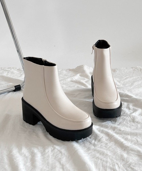 Shoes in Closet（シューズインクローゼット）の「軽量厚底 モカ