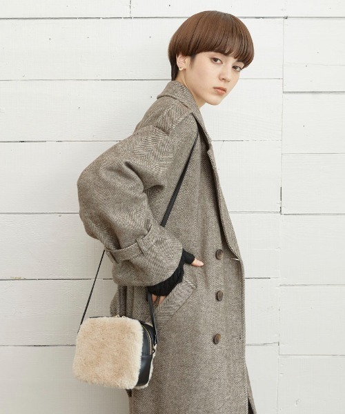 Actually（アクチュアリー）の「ショルダーバッグ キューブファー（ショルダーバッグ・レディース・ブラック/グレー/アイボリー・フリー）」の10枚目の写真