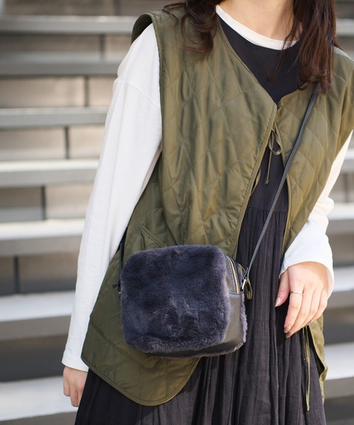 Actually（アクチュアリー）の「ショルダーバッグ キューブファー（ショルダーバッグ・レディース・ブラック/グレー/アイボリー・フリー）」の19枚目の写真