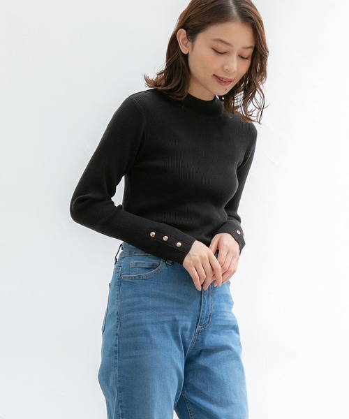 Honeys（ハニーズ）の「抗菌リブハイネックニット（ニット/セーター・レディース・グリーン/ブラック×ホワイト/アイボリー/ホワイト×ブラック/ブラック/オレンジ系その他・S/M/L/LL）」の4枚目の写真