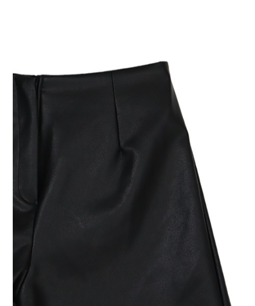 ACYM（アシーム）の「Fit eco leather short パンツ（その他パンツ・レディース・ブラック/グレー・FREE）」の12枚目の写真