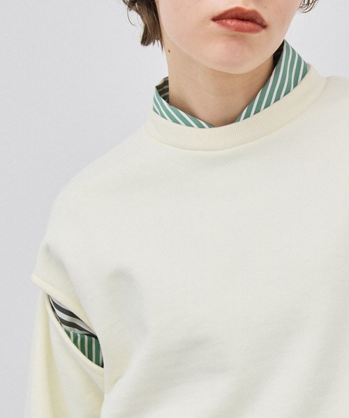 PUBLIC TOKYO（パブリックトウキョウ）の「ショルダースリットショートスウェット（スウェット・レディース・アイボリー/ブラック/ベージュ/ライム・FREE）」の17枚目の写真