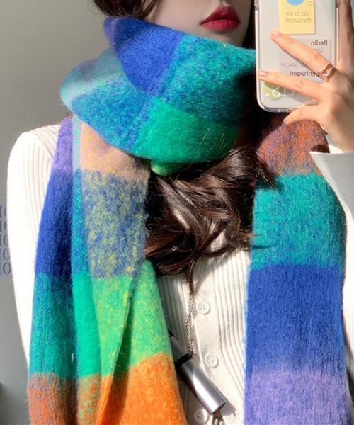 Chaco closet（チャコ クローゼット）の「ボリュームフリンジチェックマフラー（マフラー・レディース・グレー/ブラウン/ブルー/イエロー/パープル/ピンク/グリーン/レッド・FREE）」の15枚目の写真