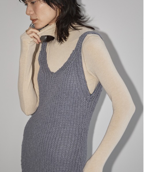 TODAYFUL(トゥデイフル)の「ソフトタートルトップス(Tシャツ/カットソー・レディース・ブラック/ナチュラル/ブルー系その他/キナリ・FREE)」の3枚目の写真