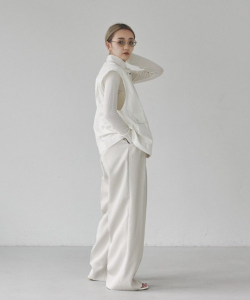 TODAYFUL(トゥデイフル)の「ソフトタートルトップス(Tシャツ/カットソー・レディース・ブラック/ナチュラル/ブルー系その他/キナリ・FREE)」の6枚目の写真