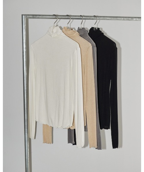 TODAYFUL(トゥデイフル)の「ソフトタートルトップス(Tシャツ/カットソー・レディース・ブラック/ナチュラル/ブルー系その他/キナリ・FREE)」の11枚目の写真