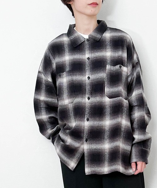 Ritzy（リッツィー）の「オンプレチェック ワークシャツLS レディース メンズ（Tシャツ/カットソー・メンズ・ネイビー/ブラウン/ブラック・MEDIUM/LARGE/X-LARGE）」の2枚目の写真