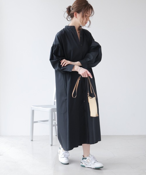 frames RAY CASSIN(フレームスレイカズン)の「WEB限定 ボリュームスリーブバンドカラーワンピース(シャツワンピース・レディース・オフホワイト/レッド/ブラック・FREE)」の19枚目の写真