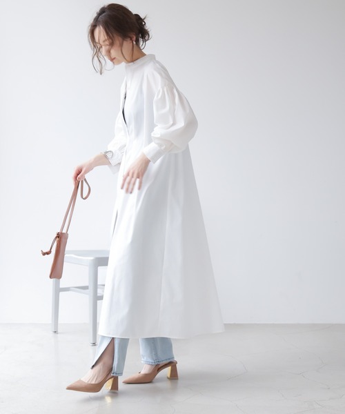 frames RAY CASSIN(フレームスレイカズン)の「WEB限定 ボリュームスリーブバンドカラーワンピース(シャツワンピース・レディース・オフホワイト/レッド/ブラック・FREE)」の14枚目の写真