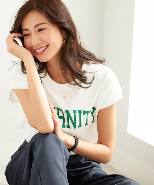 CHAN ME（チャンミ）の「綿100％カレッジロゴフレンチスリーブTシャツ（Tシャツ/カットソー・レディース・グリーン系その他/レッド系その他/ブラック/ホワイト/オレンジ系その他・MEDIUM/LARGE/X-LARGE）」の9枚目の写真