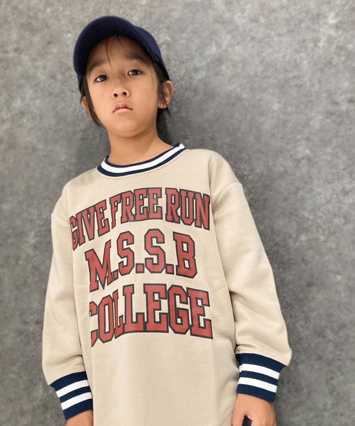 THE CASUAL(カジュアル)の「ラインリブビッグトレーナー(スウェット・キッズ・ブラック/ベージュ系/ダークグリーン/チャコール/オフホワイト/グレー系2/グレー系1/杢グレー/グレー系/ベージュ/グレー系3/ネイビー系/ブラック系/ホワイト系/ダークネイビー/ダークグリーン系・120cm/110cm/140cm/150cm/160cm/130cm)」の12枚目の写真