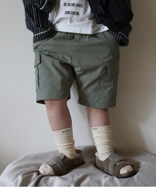 MAKE YOUR DAY（メイクユアデイ）の「無地サルエルカーゴ5分丈パンツ■80～140cm（カーゴパンツ・キッズ・ブラック/オリーブ/カーキ・80/90/100/110/120/130/140）」の2枚目の写真