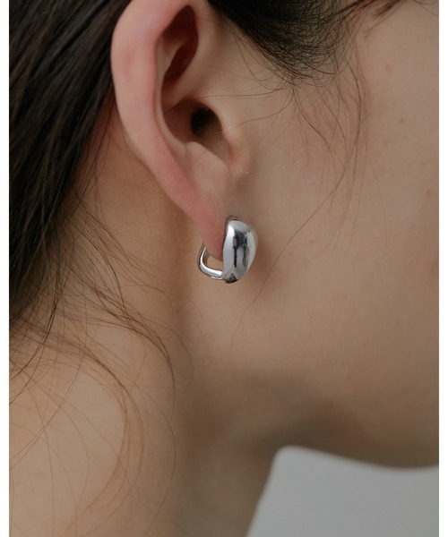 ear PAPILLONNER(イアパピヨネ)の「《WEB限定》ハート型クリップイヤリング(イヤリング・レディース・シルバー/ゴールド・FREE)」の11枚目の写真