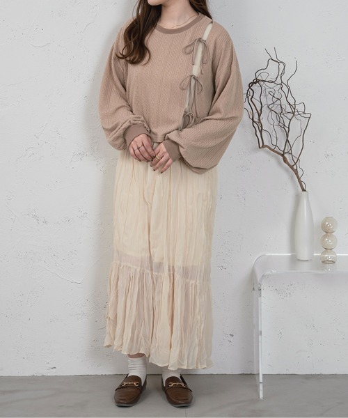 Ambre Ciel(アンブルシエル)の「スリットリボンプルオーバー/【WEB/EC限定商品】(Tシャツ/カットソー・レディース・ブラック/アイボリー/ベージュ・FREE)」の16枚目の写真