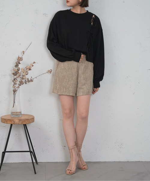 Ambre Ciel(アンブルシエル)の「スリットリボンプルオーバー/【WEB/EC限定商品】(Tシャツ/カットソー・レディース・ブラック/アイボリー/ベージュ・FREE)」の19枚目の写真