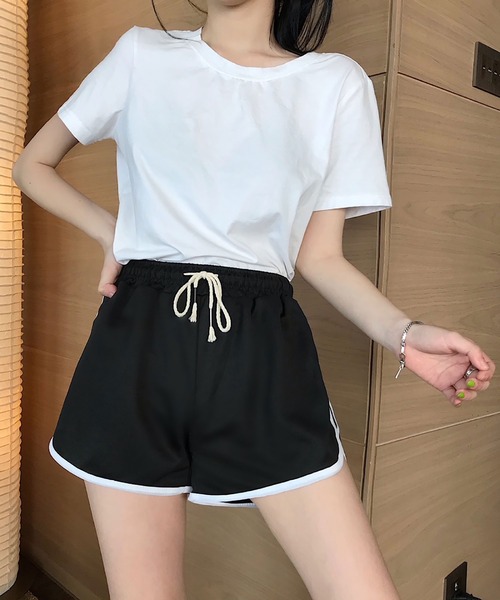 Nala♡新品未使用タグ付き　ショートパンツ セール】サイドラインショートパンツ（その他パンツ