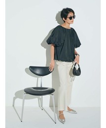 美品✨ Mila Owen ポインテッドビジュー　フラットパンプス 黒　23.5 Mila Owen（ミラオーウェン）の「ポインテッドビジューフラット