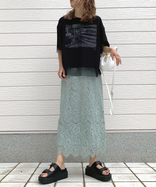 Q（キュー）の「プリントチュールT（Tシャツ/カットソー・レディース・ブラック/アイボリー・MEDIUM）」の11枚目の写真