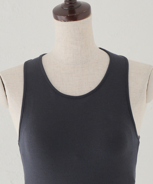 journal standard L'essage（ジャーナルスタンダードレサージュ）の「バッククロスカップツキタンク（タンクトップ・レディース・ホワイト/チャコールグレー・FREE）」の14枚目の写真