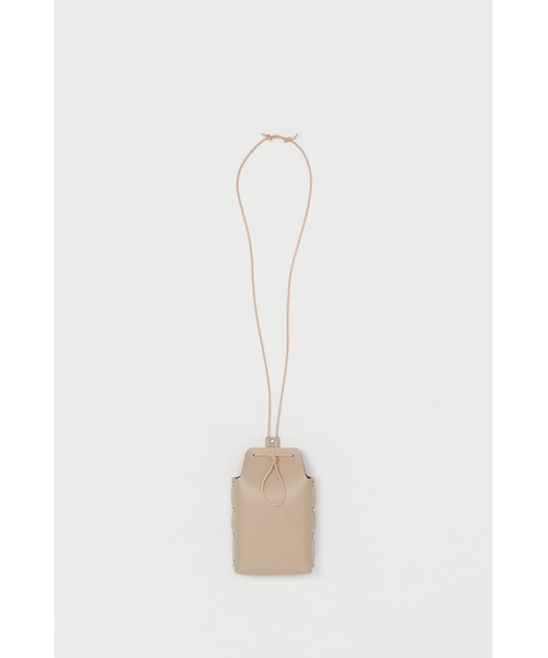 Hender Scheme(エンダースキーマ)の「assemble neck pouch L(ショルダーバッグ・メンズ・ブラック/ホワイト/ダークブラウン/ベージュ・LARGE)」の4枚目の写真