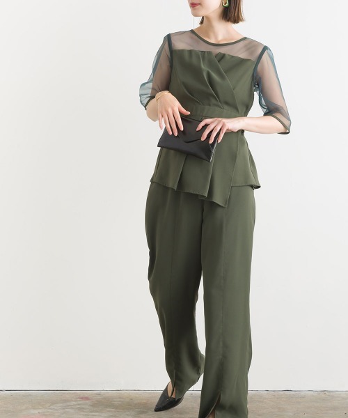 terrace(テラス)の「【セットアップ】レースドッキングラップブラウス+センターピンタックパンツ 上下2点セット(パンツドレス・レディース・ブラック/カーキ/ベージュ/ブラウン・MEDIUM)」の4枚目の写真