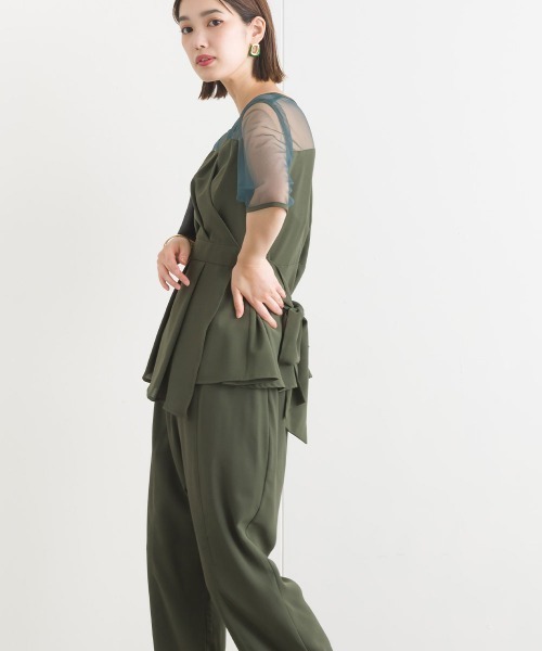 terrace(テラス)の「【セットアップ】レースドッキングラップブラウス+センターピンタックパンツ 上下2点セット(パンツドレス・レディース・ブラック/カーキ/ベージュ/ブラウン・MEDIUM)」の15枚目の写真