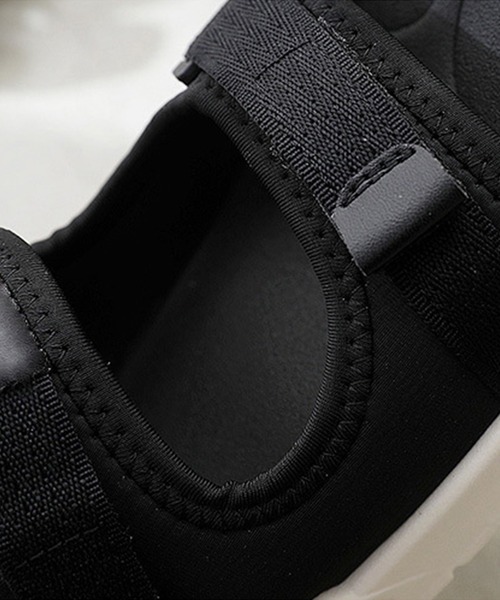 aimoha(アイモハ)の「ベルクロスポーツサンダル ストラップあり (SS)(サンダル・レディース・ピンク/ホワイト系その他/オフホワイト/レッド/ブラック系その他/ブラック・24.5cm/25.0cm/24.0cm/23.5cm/23.0cm/22.5cm)」の9枚目の写真