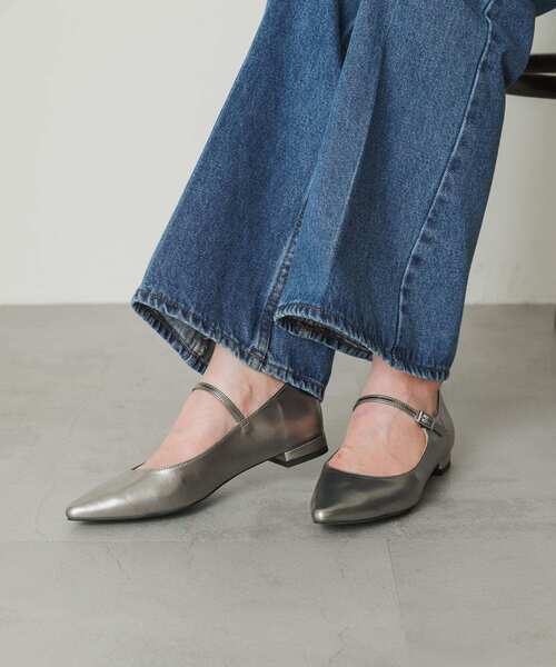 SENSE OF PLACE by URBAN RESEARCH(センスオブプレイスバイアーバンリサーチ)の「ポインテッドストラップシューズ(パンプス・レディース・バーガンディー/ブラック/シルバー・SMALL/MEDIUM/LARGE)」の9枚目の写真