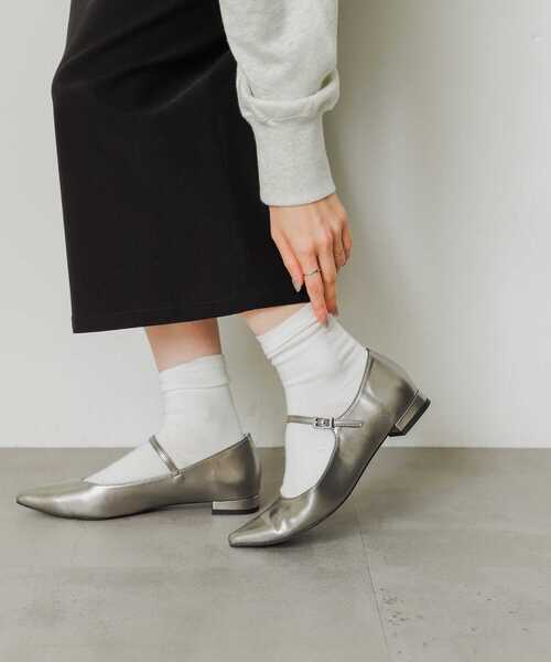 SENSE OF PLACE by URBAN RESEARCH(センスオブプレイスバイアーバンリサーチ)の「ポインテッドストラップシューズ(パンプス・レディース・バーガンディー/ブラック/シルバー・SMALL/MEDIUM/LARGE)」の14枚目の写真