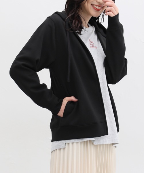 Honeys(ハニーズ)の「きれいめジップパーカー(パーカー・レディース・ブラック/ブラウン系その他/イエロー/グレー/スミクロ/ベージュ/ネイビー/グリーン/ピンク系その他・LL/3L/M/L/S)」の1枚目の写真