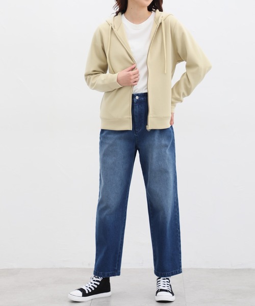 Honeys(ハニーズ)の「きれいめジップパーカー(パーカー・レディース・ブラック/ブラウン系その他/イエロー/グレー/スミクロ/ベージュ/ネイビー/グリーン/ピンク系その他・LL/3L/M/L/S)」の18枚目の写真