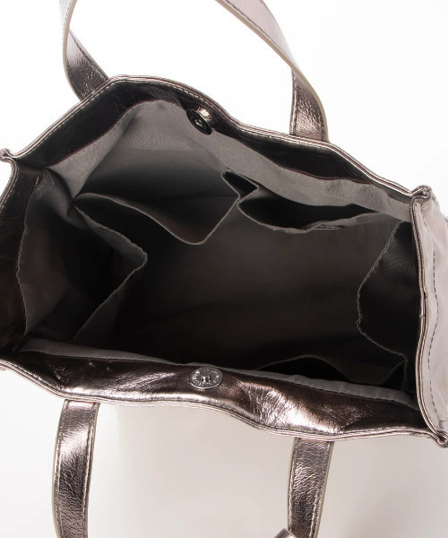 cache cache（カシュ カシュ）の「カシュカシュ cachecache / ソフトメタリックショッパートートS（トートバッグ・レディース・シルバー系その他/シルバー/ゴールド系その他・FREE）」の18枚目の写真