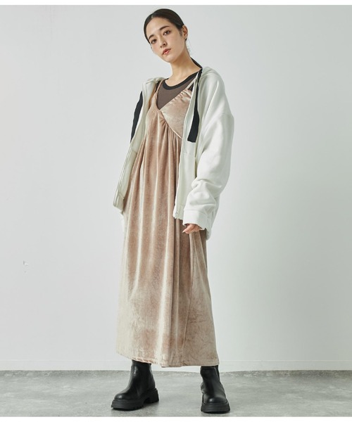ANAP（アナップ）の「ベロアキャミワンピース（ワンピース・レディース・ネイビー/ベージュ/ブラック・FREE）」の16枚目の写真
