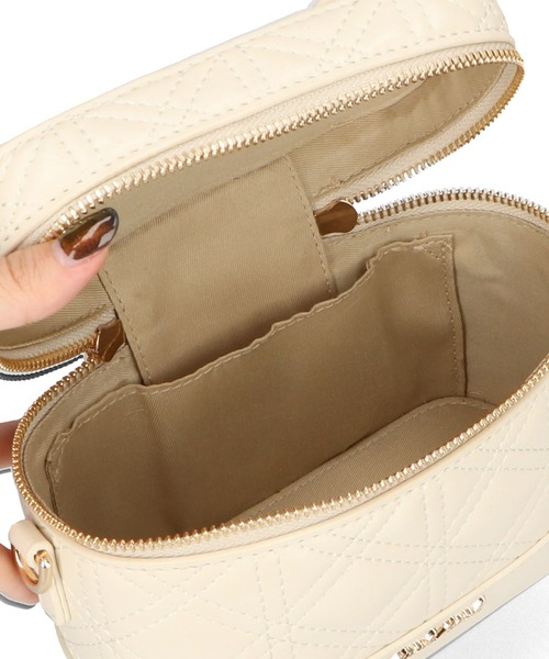 MISCH MASCH（ミッシュマッシュ）の「キルティングミニバッグ/MM358003（ショルダーバッグ・レディース・アイボリー/ブラック/ブルー/ピンク・ﾌﾘ-）」の17枚目の写真