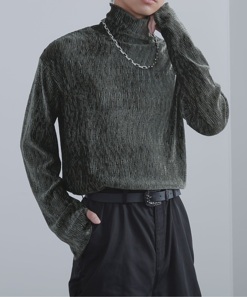 Ellno Loset(エルノロゼット)の「ニュアンスベロアタートルインナー(Tシャツ/カットソー・メンズ・カーキ/ブラック/グレー・LARGE/SMALL/MEDIUM)」の3枚目の写真