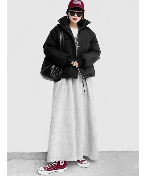 LVEU.（ラブユ.）の「【LVEU.】ショート中綿ブルゾン(Ai select) / アウター ブルゾン ジャンパー 中綿 ダウン ショート丈 暖かい ジャケット ブラック バーガンディ ワイン レッド（ダウンジャケット/コート・レディース・バーガンディー/ブラック・FREE）」の18枚目の写真