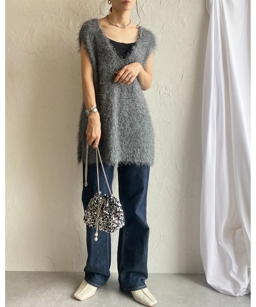 She's Closet(シーズクローゼット)の「スパンコールキラキラビジュー巾着ミニチェーンショルダーバッグ(ショルダーバッグ・レディース・ブラック/シルバー・FREE)」の7枚目の写真