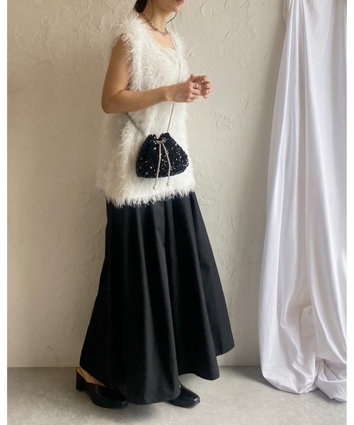 She's Closet(シーズクローゼット)の「スパンコールキラキラビジュー巾着ミニチェーンショルダーバッグ(ショルダーバッグ・レディース・ブラック/シルバー・FREE)」の14枚目の写真