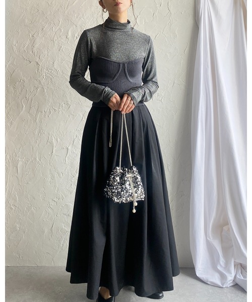 She's Closet(シーズクローゼット)の「スパンコールキラキラビジュー巾着ミニチェーンショルダーバッグ(ショルダーバッグ・レディース・ブラック/シルバー・FREE)」の3枚目の写真