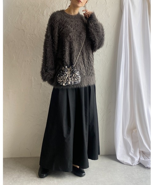 She's Closet(シーズクローゼット)の「スパンコールキラキラビジュー巾着ミニチェーンショルダーバッグ(ショルダーバッグ・レディース・ブラック/シルバー・FREE)」の4枚目の写真