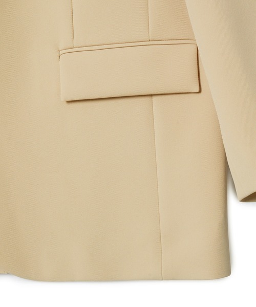 ADAM ET ROPE'（アダムエロペ）の「【サステナブル】シングルブレストオーバージャケット（テーラードジャケット・レディース・ブラック/ベージュ・FREE）」の16枚目の写真