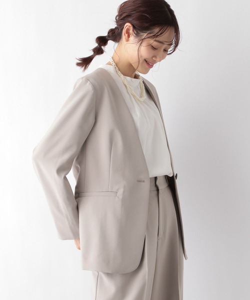 GLOBAL WORK(グローバルワーク)の「お手入れらくらくSET UPノーカラージャケット/MATINEE LINE/994058(ノーカラージャケット・レディース・ライトグレー/ライトベージュ/スミクロ・MEDIUM/LARGE/SMALL)」の7枚目の写真