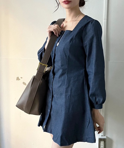 Jewelobe(ジュエローブ)の「シンセティックレザースクエアショルダーバッグ(ショルダーバッグ・レディース・ブラック/グレー・FREE)」の5枚目の写真