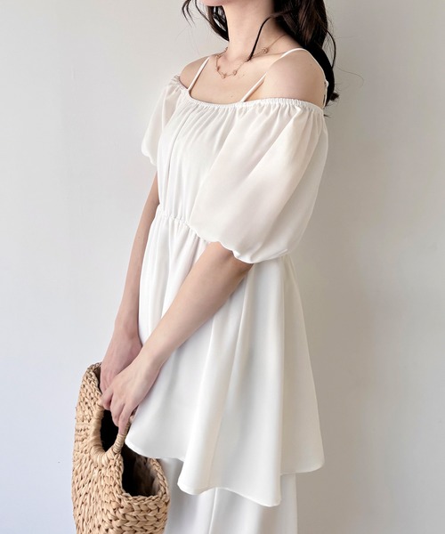 junoah(ジュノア)の「2wayオフショルティアードワンピース(ワンピース・レディース・イエロー/ホワイト/ブラック/チャコール/ピンクベージュ・X-LARGE/LARGE/MEDIUM/SMALL)」の13枚目の写真